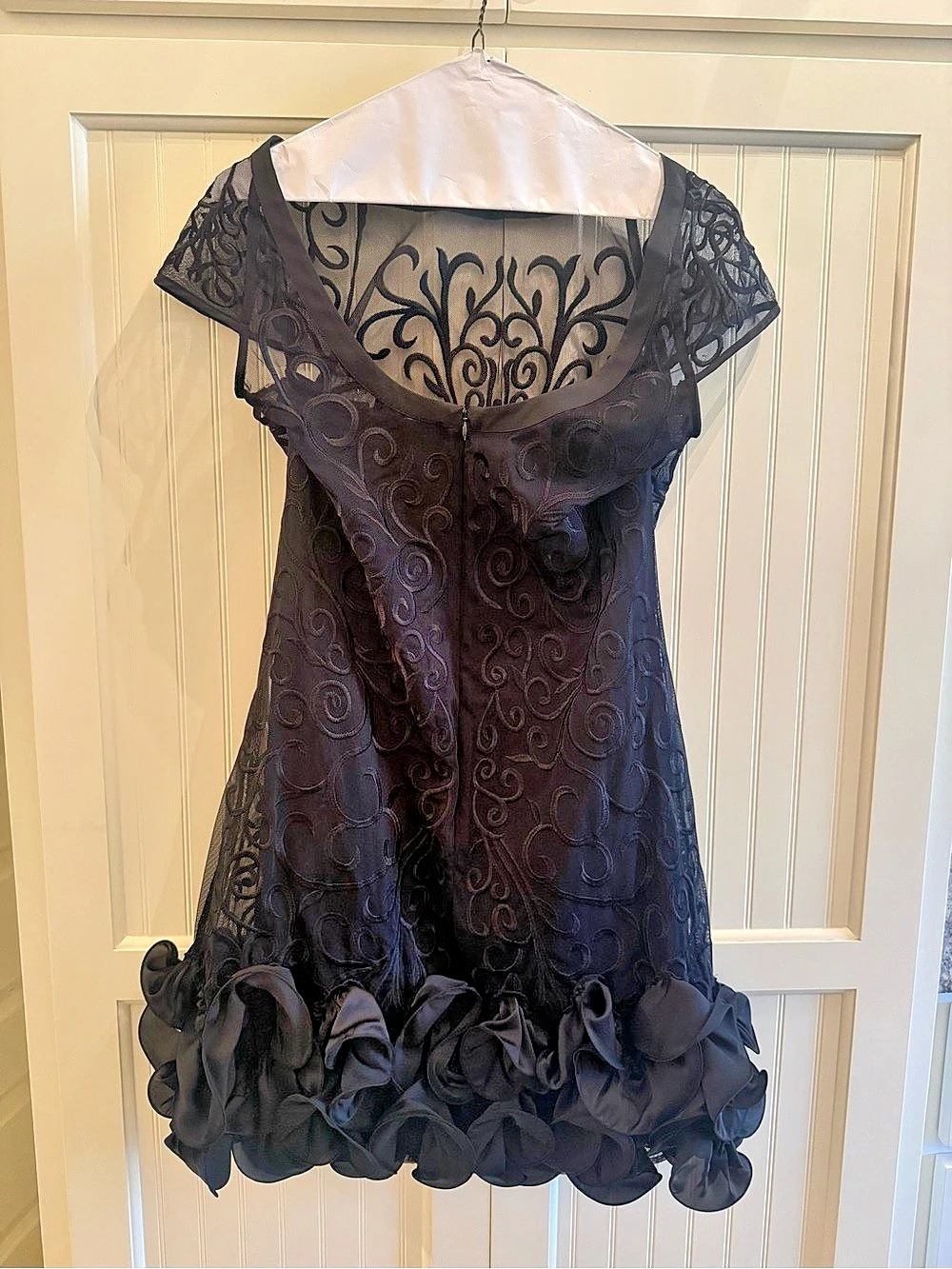 GUESS Embroidered Ruffle Mini Dress Black Size 6